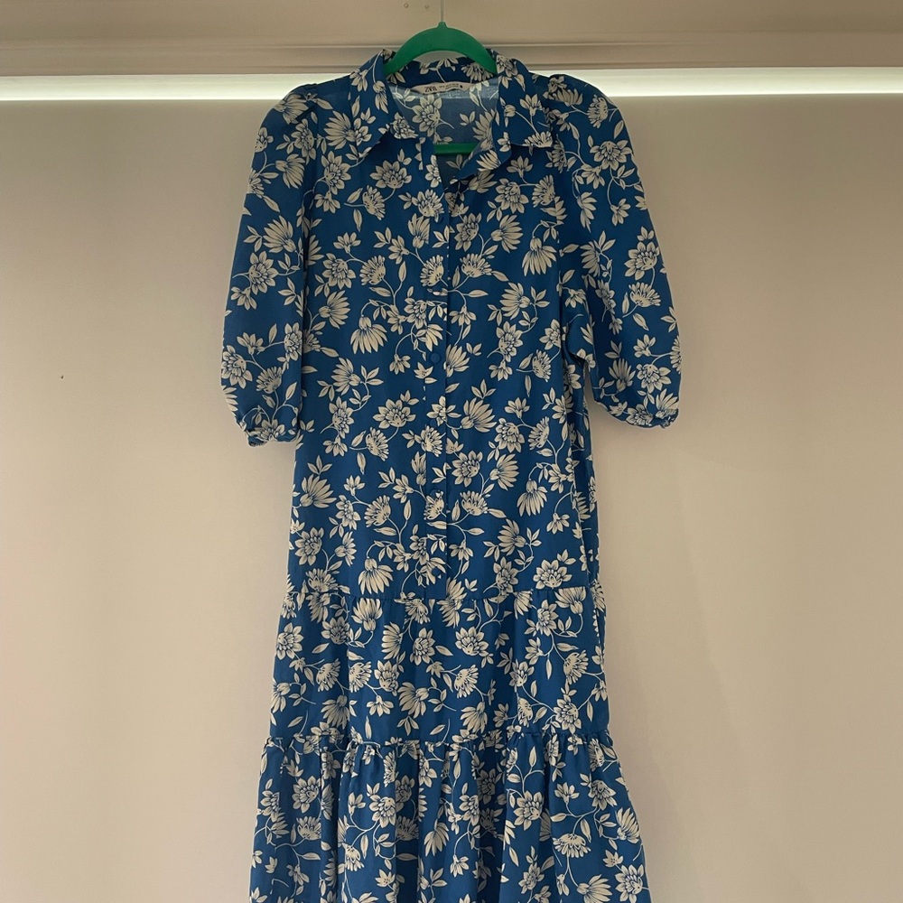 Zara blue floral midi